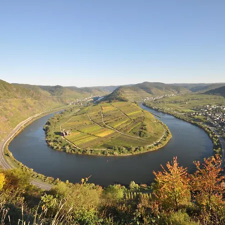 Moselufer *
