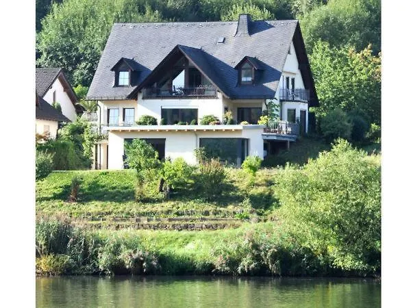 Moselufer Appartement